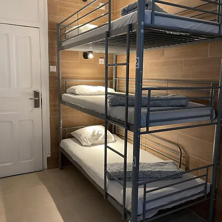 Hostel Samps *